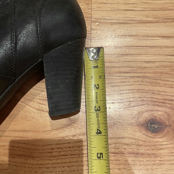 Clarks Women's Heath Harrier Ankle Boot - Picture 9 of 9